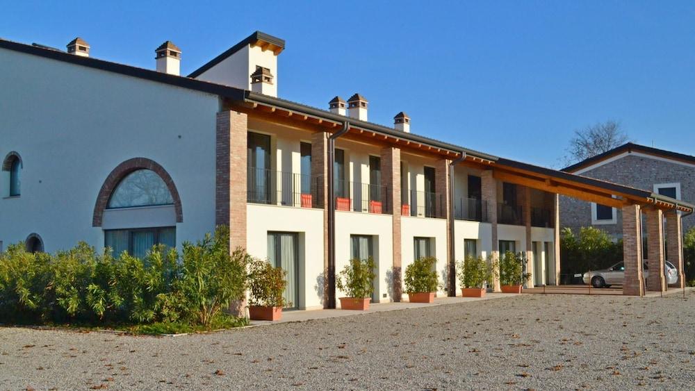 Corte Della Rocca Bassa Nogarole Rocca Buitenkant foto